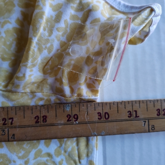 Cozee Corner Pajama Set Size 4X Short Sleeve Shirt & Shorts White Yellow Flowers - Picture 11 of 16